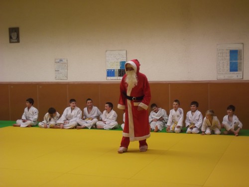 Le père Noel sur le tatami